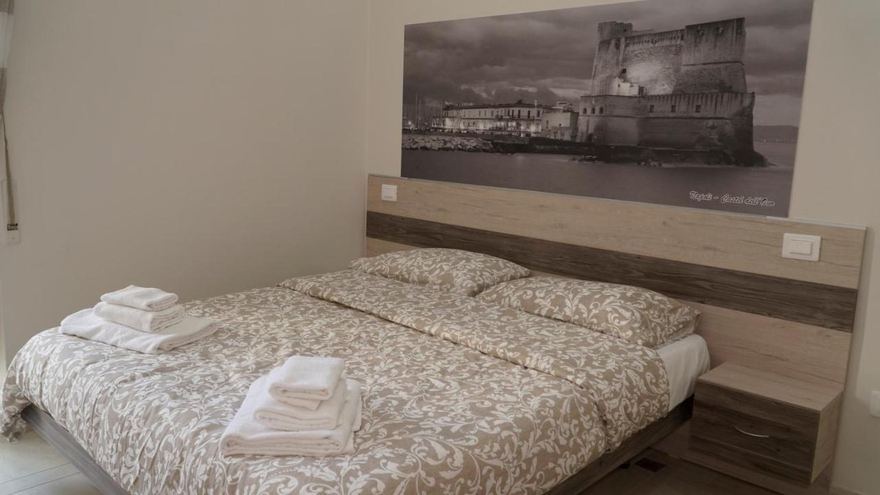Donna Vicenza Bed & Breakfast Νάπολη Εξωτερικό φωτογραφία