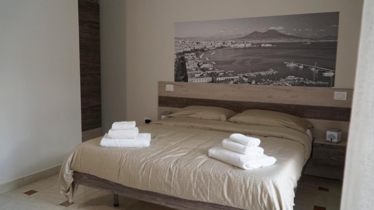 Donna Vicenza Bed & Breakfast Νάπολη Εξωτερικό φωτογραφία