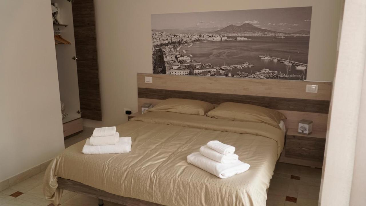 Donna Vicenza Bed & Breakfast Νάπολη Εξωτερικό φωτογραφία