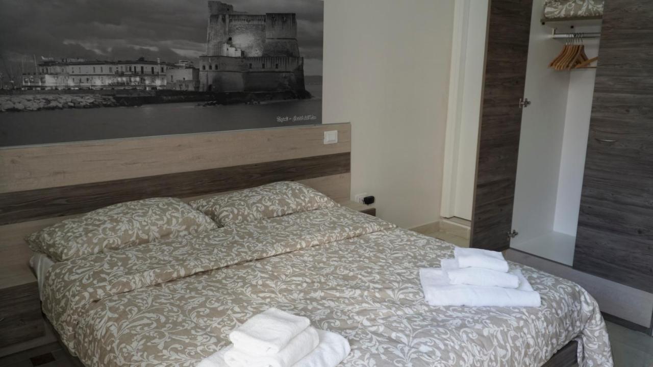 Donna Vicenza Bed & Breakfast Νάπολη Εξωτερικό φωτογραφία