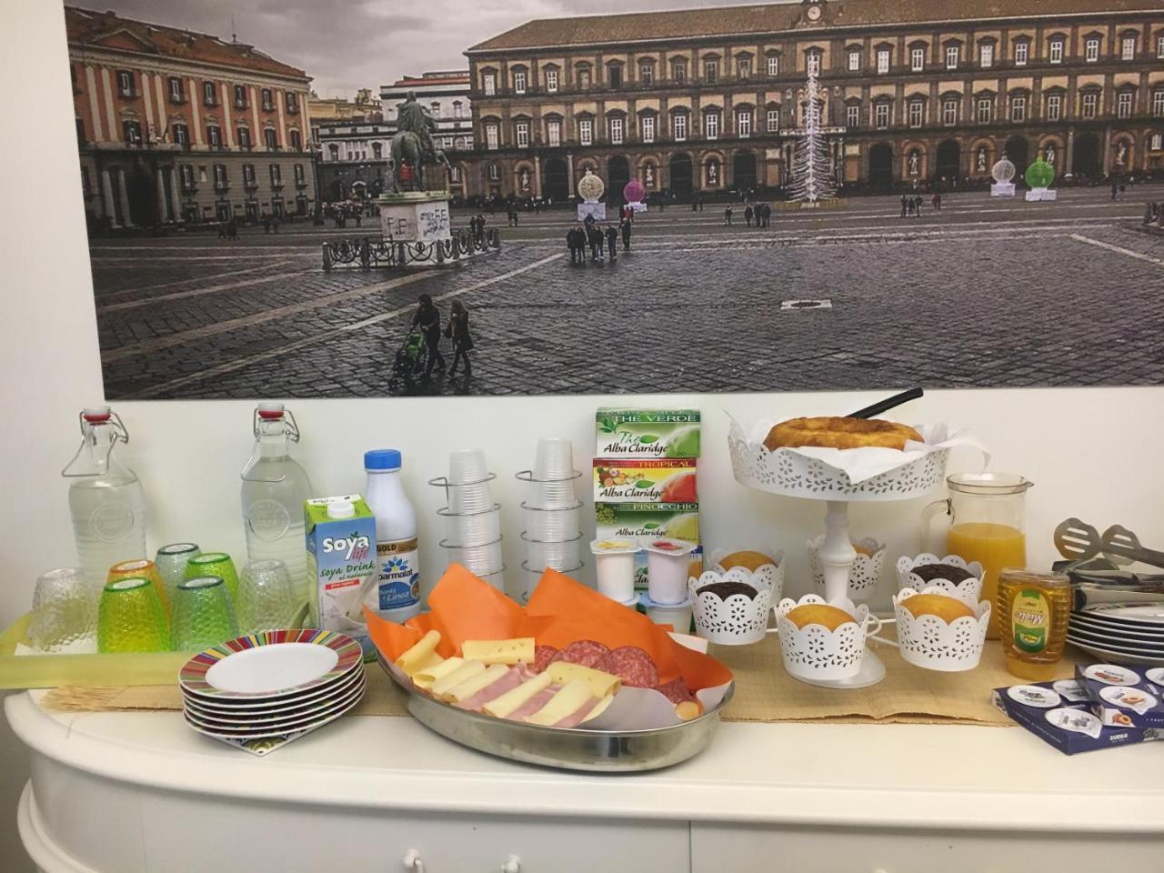 Donna Vicenza Bed & Breakfast Νάπολη Εξωτερικό φωτογραφία