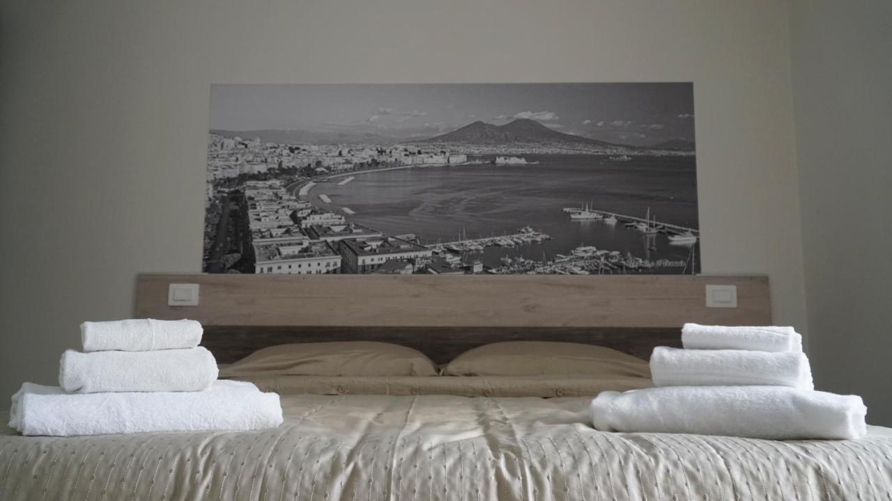 Donna Vicenza Bed & Breakfast Νάπολη Εξωτερικό φωτογραφία